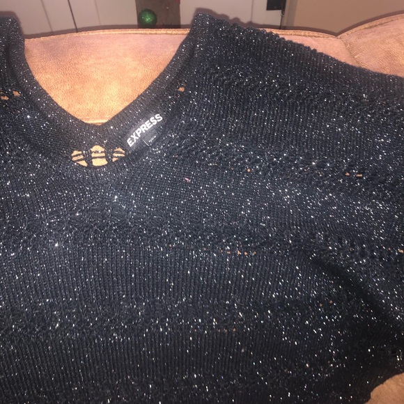 Sweaters/Wraps - Picture 2 of 8